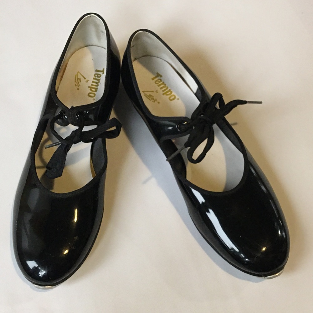 Leo’s Black Tap Shoes